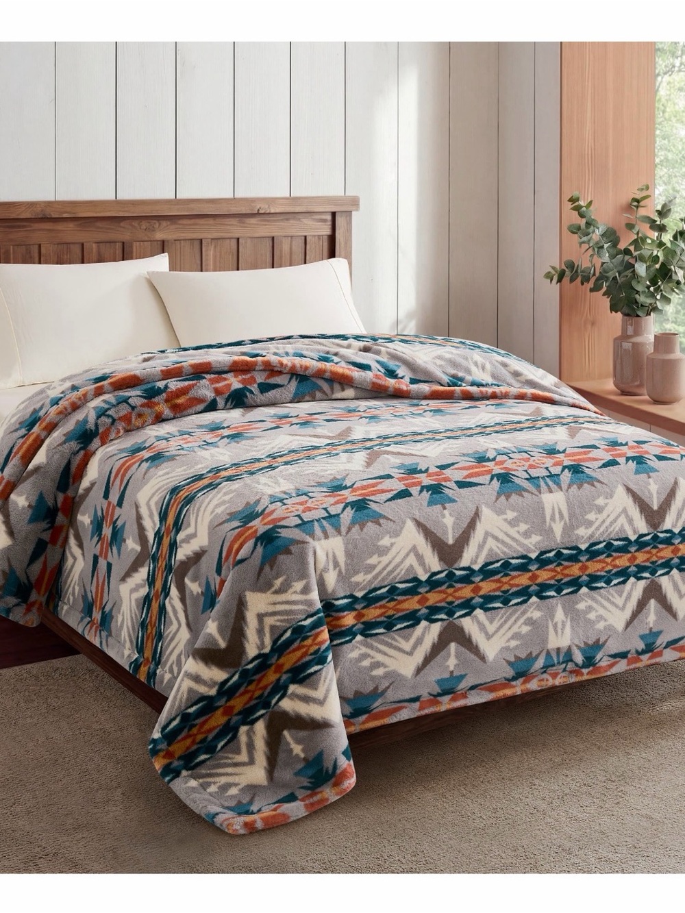 BNWT! Pendleton Faux Fur Luxe Blanket - size queen